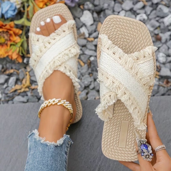 Fringed Crisscross Platform Slide Sandals in Cream - Picture 3 of 4